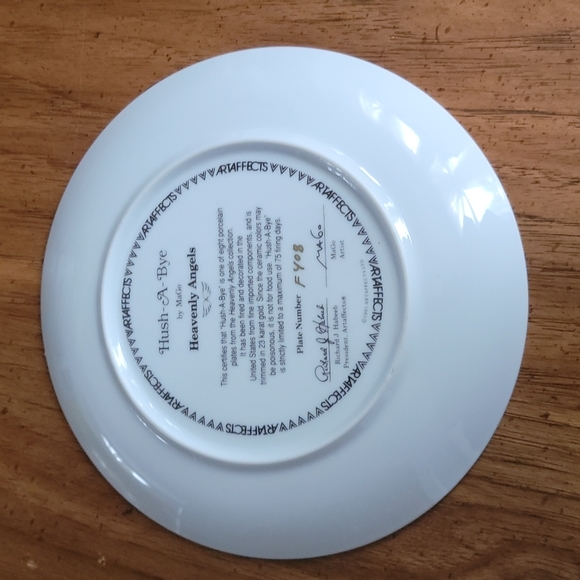 Collectors Plate HEAVENLY Angels - Picture 2 of 2